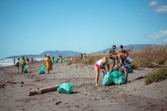 Uklanjanjem tone i po smeća sa plaže i osnivanjem Udruženja za zaštitu Ade Bojane završen Ada Divine Awakening festival Uklanjanjem tone i po smeća sa plaže i osnivanjem Udruženja za zaštitu Ade Bojane završen Ada Divine Awakening festival