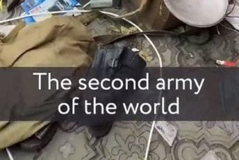 Ukrajinci se rugaju Rusima: "Ovo je druga najmoćnija vojska na svijetu" Ukrajinci se rugaju Rusima: "Ovo je druga najmoćnija vojska na svijetu"