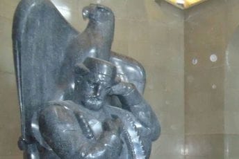 Monumentalni spomenik velikanu: Mauzolej Petra II Petrovića Njegoša na Lovćenu Monumentalni spomenik velikanu: Mauzolej Petra II Petrovića Njegoša na Lovćenu