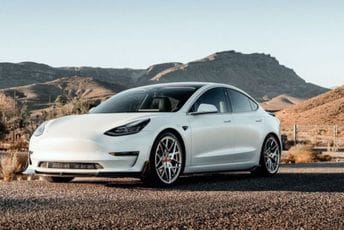 Tesla će opozvati milion automobila Ilustracija