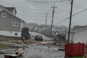 Vanredno stanje na Floridi, stiže oluja Jan Vanredno stanje na Floridi, stiže oluja Jan