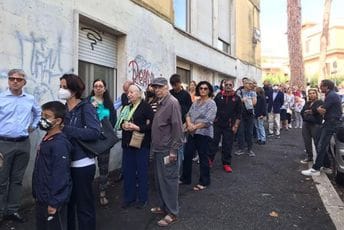 Zanimljivo izborno pravilo u Italiji: Da li ga treba uvesti i kod nas Zanimljivo izborno pravilo u Italiji: Da li ga treba uvesti i kod nas