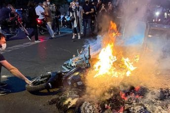 U protestima u Iranu ubijene najmanje 92 osobe