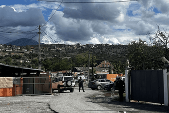 Podgorica: Muškarac podlegao povredama nakon razmjene vatre sa policijom Podgorica: Muškarac podlegao povredama nakon razmjene vatre sa policijom