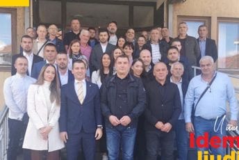 U Bijelom Polju Demokrate, Ujedinjena i GP "Ljudi i tačka" nastupaju u koaliciji U Bijelom Polju Demokrate, Ujedinjena i GP "Ljudi i tačka" nastupaju u koaliciji