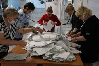 Ruski mediji objavili prve rezultate referenduma: Skoro 100 odsto izašlih za priključenje Rusiji Ruski mediji objavili prve rezultate referenduma: Skoro 100 odsto izašlih za priključenje Rusiji