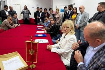 DF predao listu u Podgorici, sa njima su i Milačić i Dajković DF predao listu u Podgorici, sa njima su i Milačić i Dajković