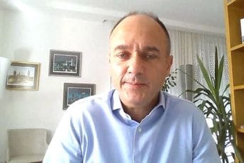 Vuletić: Srbija već osjeća negativne efekte Vučićevog boravka u Njujorku Vuletić: Srbija već osjeća negativne efekte Vučićevog boravka u Njujorku