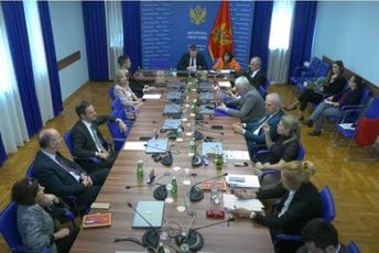 Zbog nedolaska Đukanovića, odložena i sjednica Odbora za politički sistem Zbog nedolaska Đukanovića, odložena i sjednica Odbora za politički sistem