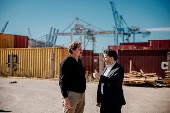 Abazović: Ponosni smo na rezultate borbe sa švercom cigareta i kokaina Abazović: Ponosni smo na rezultate borbe sa švercom cigareta i kokaina