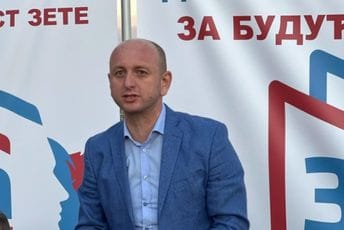 DF počeo kampanju u Zeti: Preimenovaćemo aerodrom, nema gradnje kolektora, tražimo veću opštinu DF počeo kampanju u Zeti: Preimenovaćemo aerodrom, nema gradnje kolektora, tražimo veću opštinu