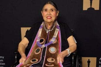 Preminula Sačin Litlfeder, glumica koja je 50 godina čekala izvinjenje Američke filmske akademije Preminula Sačin Litlfeder, glumica koja je 50 godina čekala izvinjenje Američke filmske akademije