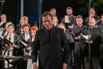 Dirigentu Suđiću nagrada Grada teatra: Prosvjetiteljski doprinos njegovanju ukusa javnosti Dirigentu Suđiću nagrada Grada teatra: Prosvjetiteljski doprinos njegovanju ukusa javnosti