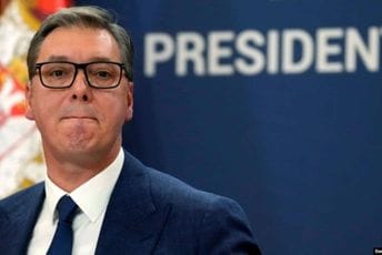 Vučić pozvao Srbe na sjeveru Kosova da uklone barikade: „Dobili smo snažne garancije SAD i EU“
