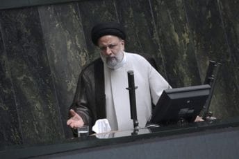 Iranski predsjednik pozvao na jedinstvo, kaže da su nemiri „zavjera neprijatelja“ Iranski predsjednik pozvao na jedinstvo, kaže da su nemiri „zavjera neprijatelja“