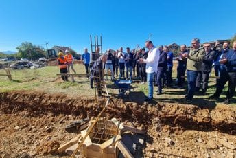 Počela izgradnja nove tribine stadiona u Tuzima Počela izgradnja nove tribine stadiona u Tuzima