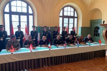 Lazarević: Razmjena informacija i jačanje saradnje obavještajnih struktura u cilju sprječavanja malignih uticaja koji prijete Balkanu Lazarević: Razmjena informacija i jačanje saradnje obavještajnih struktura u cilju sprječavanja malignih uticaja koji prijete Balkanu