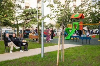 Glavni grad: Još jedno dječije igralište predato na upotrebu najmlađim sugrađanima Glavni grad: Još jedno dječije igralište predato na upotrebu najmlađim sugrađanima
