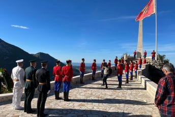 Položen vijenac na spomenik na Tuđemilima Položen vijenac na spomenik na Tuđemilima