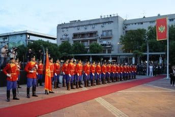 Pogledajte kako je bilo na centralnoj proslavi Dana Vojske Crne Gore (FOTO)