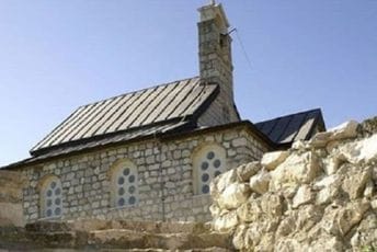 Ni ovdje „neimari“ SPC nijesu mirovali: Manastirski kompleks Beška Ni ovdje „neimari“ SPC nijesu mirovali: Manastirski kompleks Beška