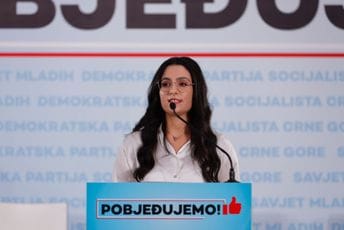 Milatović: Zašto Abazović troši pare građana za svoje privatne ekskurzije i koliko nas sve to košta? Milatović: Zašto Abazović troši pare građana za svoje privatne ekskurzije i koliko nas sve to košta?