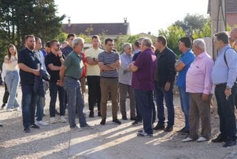 Koalicija Zajedno Bar: Bjeliši uz pravu energiju za pravu stvar Koalicija Zajedno Bar: Bjeliši uz pravu energiju za pravu stvar