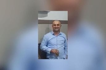 Zeković: Policijski službenik Miljan Vuković pjeva četničke pjesme, očigledno kršenje kodeksa Zeković: Policijski službenik Miljan Vuković pjeva četničke pjesme, očigledno kršenje kodeksa