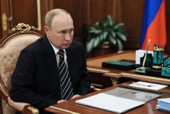 Putin potpisao zakon o jedinstvenom registru vojnih obveznika Putin potpisao zakon o jedinstvenom registru vojnih obveznika