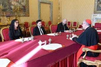 Abazović sa Parolinom i Galagerom: Crna Gora ima interes da gradi najbolje odnose sa svima u regionu Abazović sa Parolinom i Galagerom: Crna Gora ima interes da gradi najbolje odnose sa svima u regionu