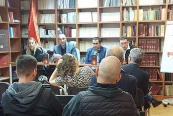 I mnogo veće zemlje od Crne Gore bile bi ponosne na dva milenijuma trajanja hrišćanstva I mnogo veće zemlje od Crne Gore bile bi ponosne na dva milenijuma trajanja hrišćanstva