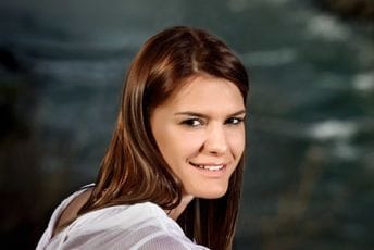 Bulatović: Protiv kluba se vodi neosnovana hajka, u ugovoru piše da se raskida u slučaju trudnoće Bulatović: Protiv kluba se vodi neosnovana hajka, u ugovoru piše da se raskida u slučaju trudnoće