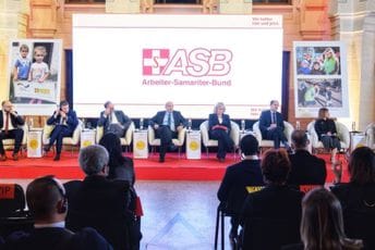 Adrović: Ministarstvo posvećeno promociji empatije i solidarnosti u vremenu povećanog siromaštva Adrović: Ministarstvo posvećeno promociji empatije i solidarnosti u vremenu povećanog siromaštva