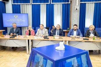 Da li je glasanje u plenumu unaprijed osuđeno na propast Da li je glasanje u plenumu unaprijed osuđeno na propast