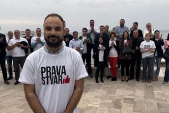 Zenović: Svi zajedno da pomognemo Petrovcu i Budvi da vrate svoj mediteranski šarm Zenović: Svi zajedno da pomognemo Petrovcu i Budvi da vrate svoj mediteranski šarm