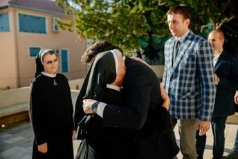 Abazović: Imam isti tretman prema svim vjerskim zajednicama Abazović: Imam isti tretman prema svim vjerskim zajednicama