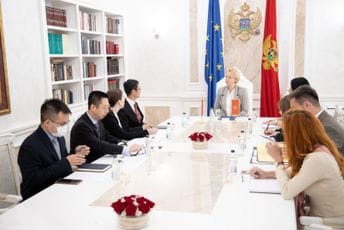 Đurović: Crna Gora ostaje privržena ''principu jedne Kine'' Đurović: Crna Gora ostaje privržena ''principu jedne Kine''