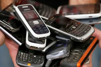 Više od pet milijardi mobilnih telefona ove godine će postati otpad Više od pet milijardi mobilnih telefona ove godine će postati otpad