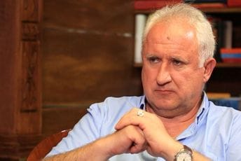 Sisojev: Abazovićev poziv papi i ruskom patrijarhu da se sastanu u CG neozbiljan, moguće da nosi poruku iz Moskve Sisojev: Abazovićev poziv papi i ruskom patrijarhu da se sastanu u CG neozbiljan, moguće da nosi poruku iz Moskve