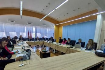 Vojinović: Izazovi u obrazovanju moraju se rješavati na kvalitetan i održiv način Vojinović: Izazovi u obrazovanju moraju se rješavati na kvalitetan i održiv način