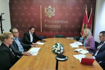 Damjanović: Status službenika i namještenika dovesti u ravan sa drugim zaposlenima Damjanović: Status službenika i namještenika dovesti u ravan sa drugim zaposlenima