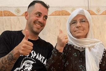 Nestao navijač koji je u januaru krenuo pješke na SP u Katar, prošao i kroz Crnu Goru Nestao navijač koji je u januaru krenuo pješke na SP u Katar, prošao i kroz Crnu Goru