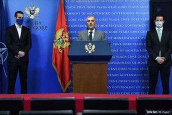 Dva „embraera“ koštala 36,6, a ne 21,8 miliona dolara Dva „embraera“ koštala 36,6, a ne 21,8 miliona dolara