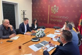 Damjanović: Poreski dug ''Plantaža'' naplatiće se kroz dio imovine-nepokretnosti Damjanović: Poreski dug ''Plantaža'' naplatiće se kroz dio imovine-nepokretnosti