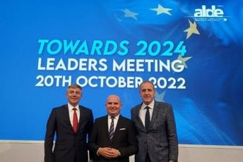 Popović na sastanku lidera liberala Evrope Popović na sastanku lidera liberala Evrope