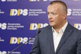 Filipović: Mozak akcije šverca zaplijenjenih cigareta bio u epicentru državnog aparata Filipović: Mozak akcije šverca zaplijenjenih cigareta bio u epicentru državnog aparata