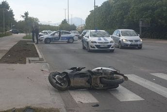 Podgorica: Jedna osoba povrijeđena nakon pada sa motora Podgorica: Jedna osoba povrijeđena nakon pada sa motora