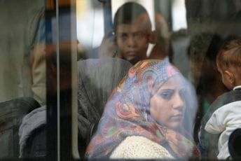 Erdogan predložio raspisivanje referenduma o nošenju hidžaba Erdogan predložio raspisivanje referenduma o nošenju hidžaba