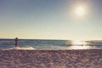 Radunović: Oko 500 plaža dobilo zakupce, imamo i ponovljeni tender;  Adžić: Treba se bojati sudskih procesa