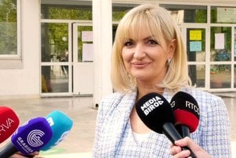 "Poseban datum": Borovinić-Bojović čestitala Dan oslobođenja Cetinja "Poseban datum": Borovinić-Bojović čestitala Dan oslobođenja Cetinja